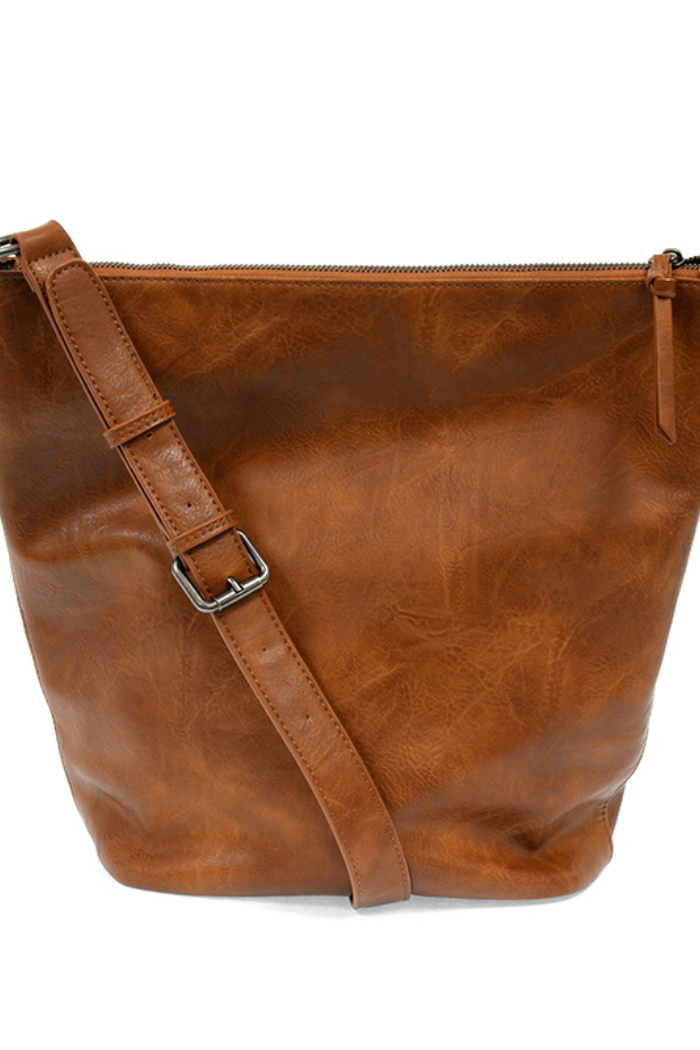 Nori Crossbody Bucket