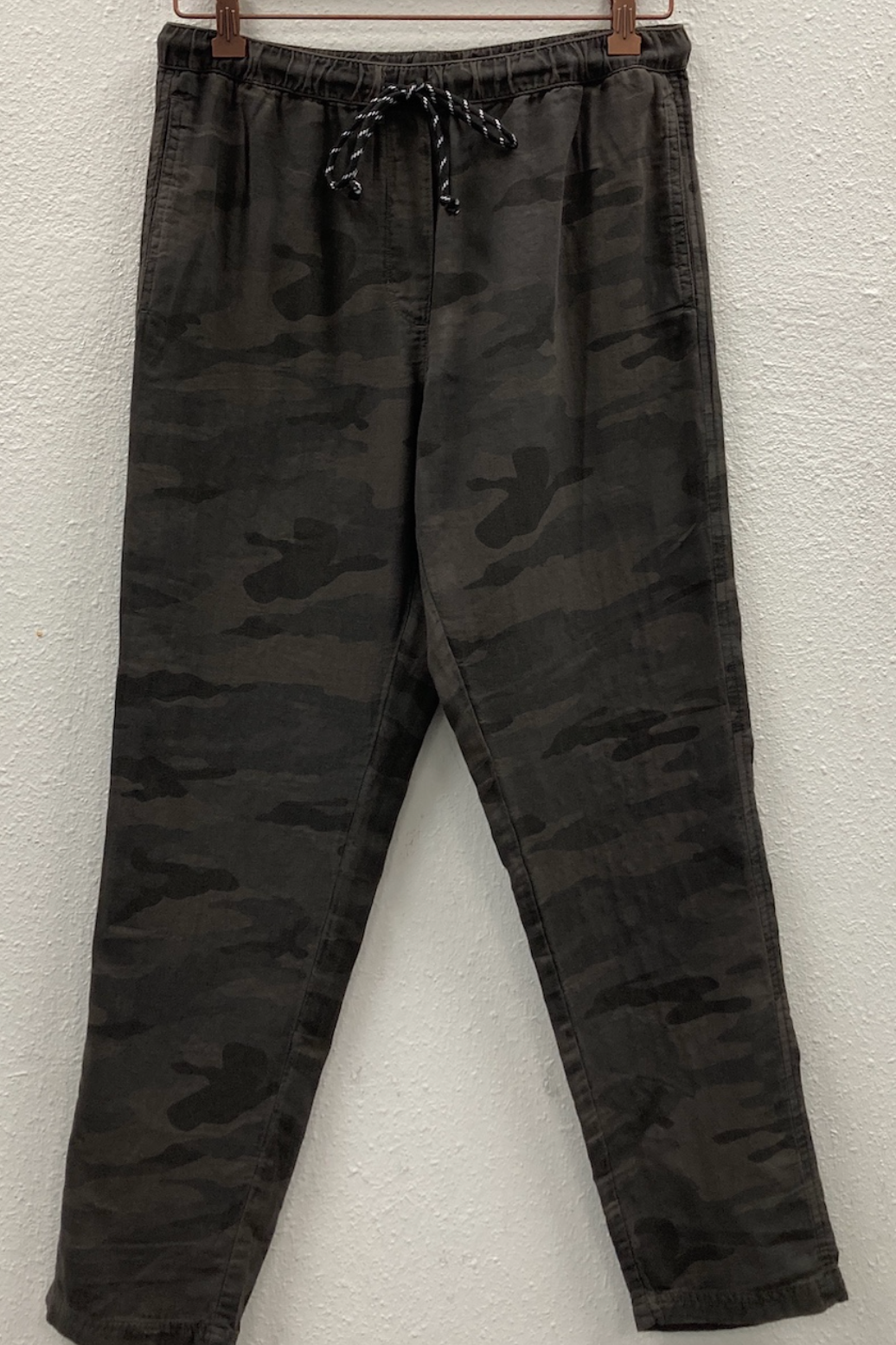 Camo Drawstring Pant