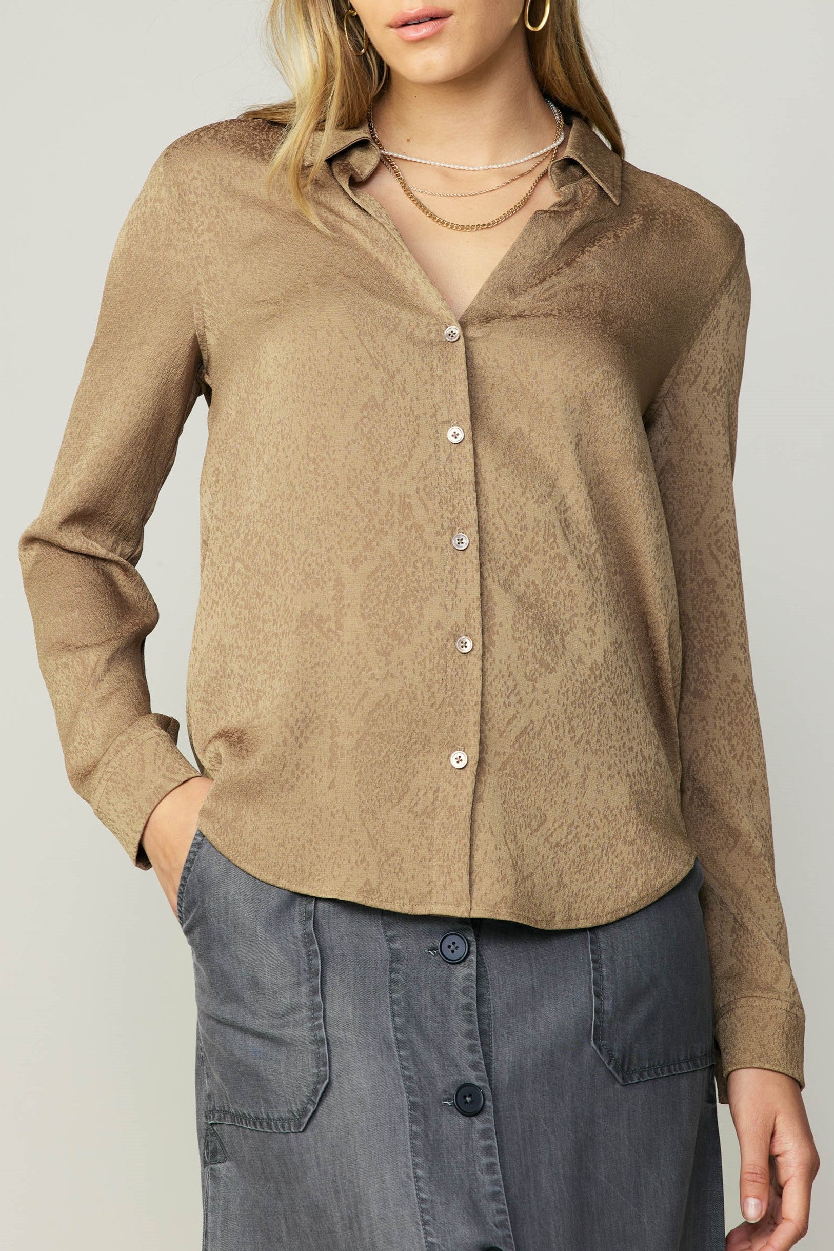 Collar Button Down